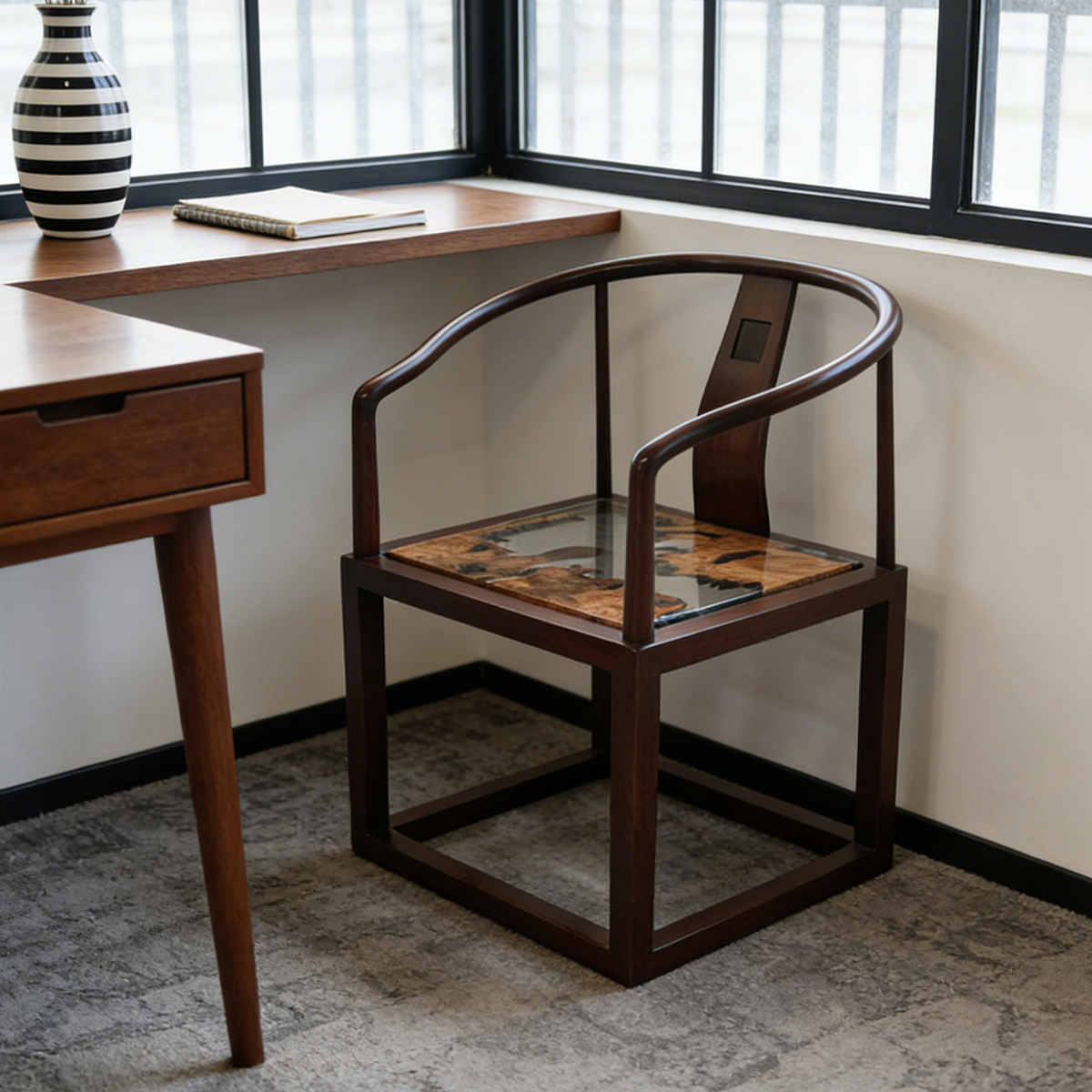 Poplar Wood Epoxy Resin Round-back Chair