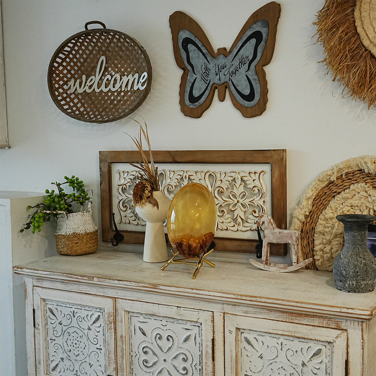 Amber Resin Egg-Shaped Decorative Ornament