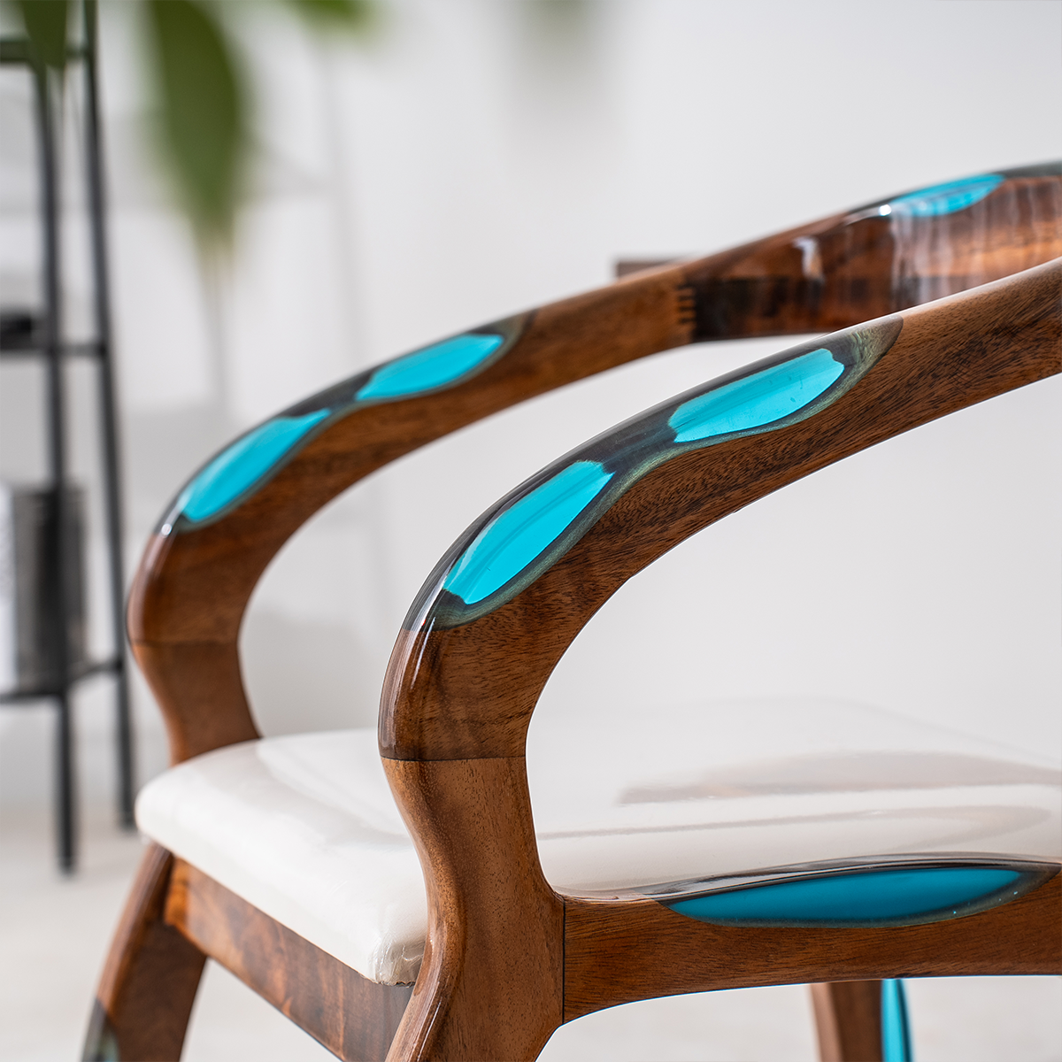 Blue Vein Walnut Wood Resin Armrest Accent Chair